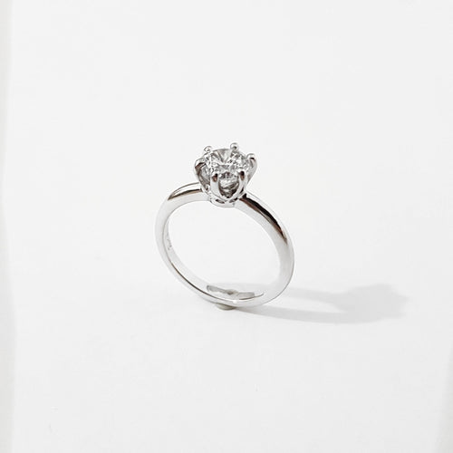 0.90 Carats Solitaire Engagement Ring