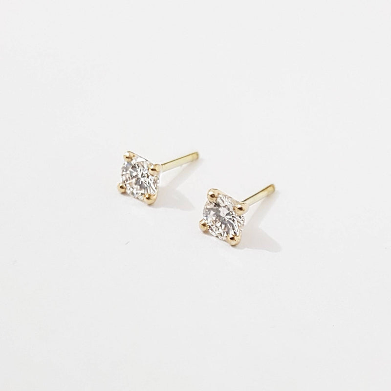 0.70 Carat Diamond  Gold Earrings