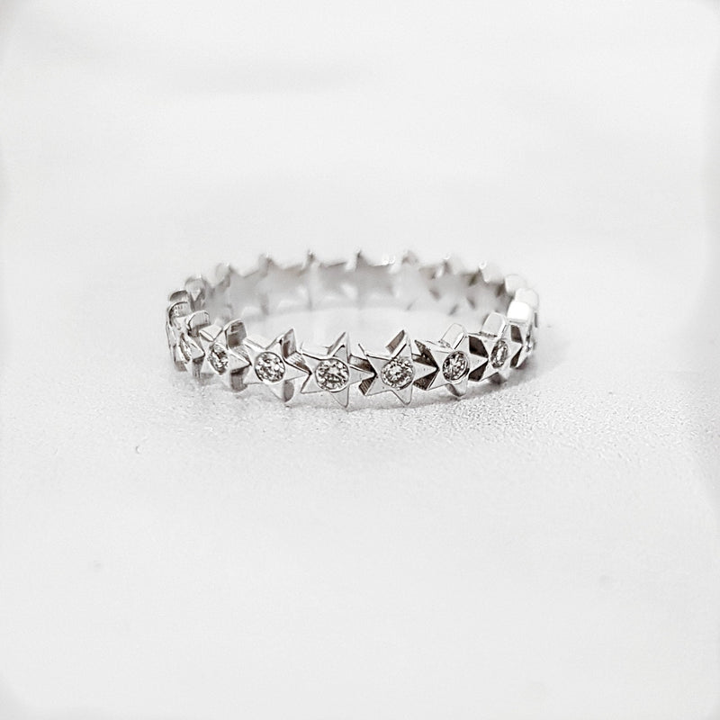 Star Diamond Wedding Ring