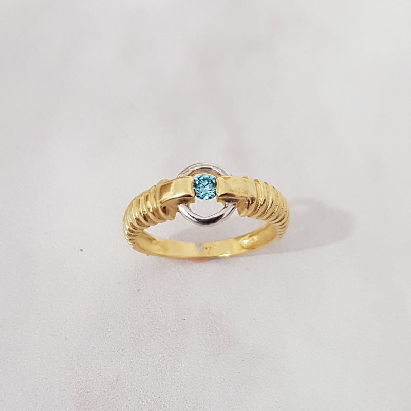 Vintage Sky Blue Diamond Gold Ring