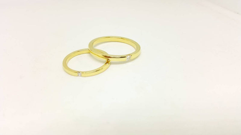 Classic He or She set Yellow Gold Wedding Band